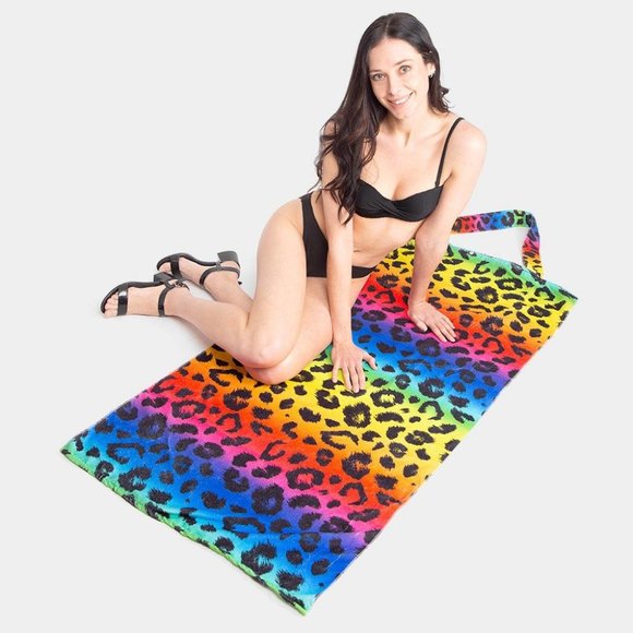 Statement Towel Tote - Picture 1 of 1